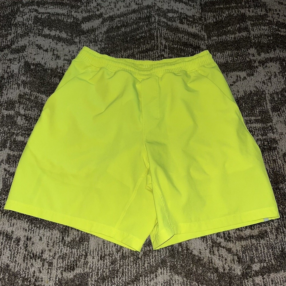 Lululemon Men's Size Medium Pace Breaker Shorts 7" Yellow Lined Running